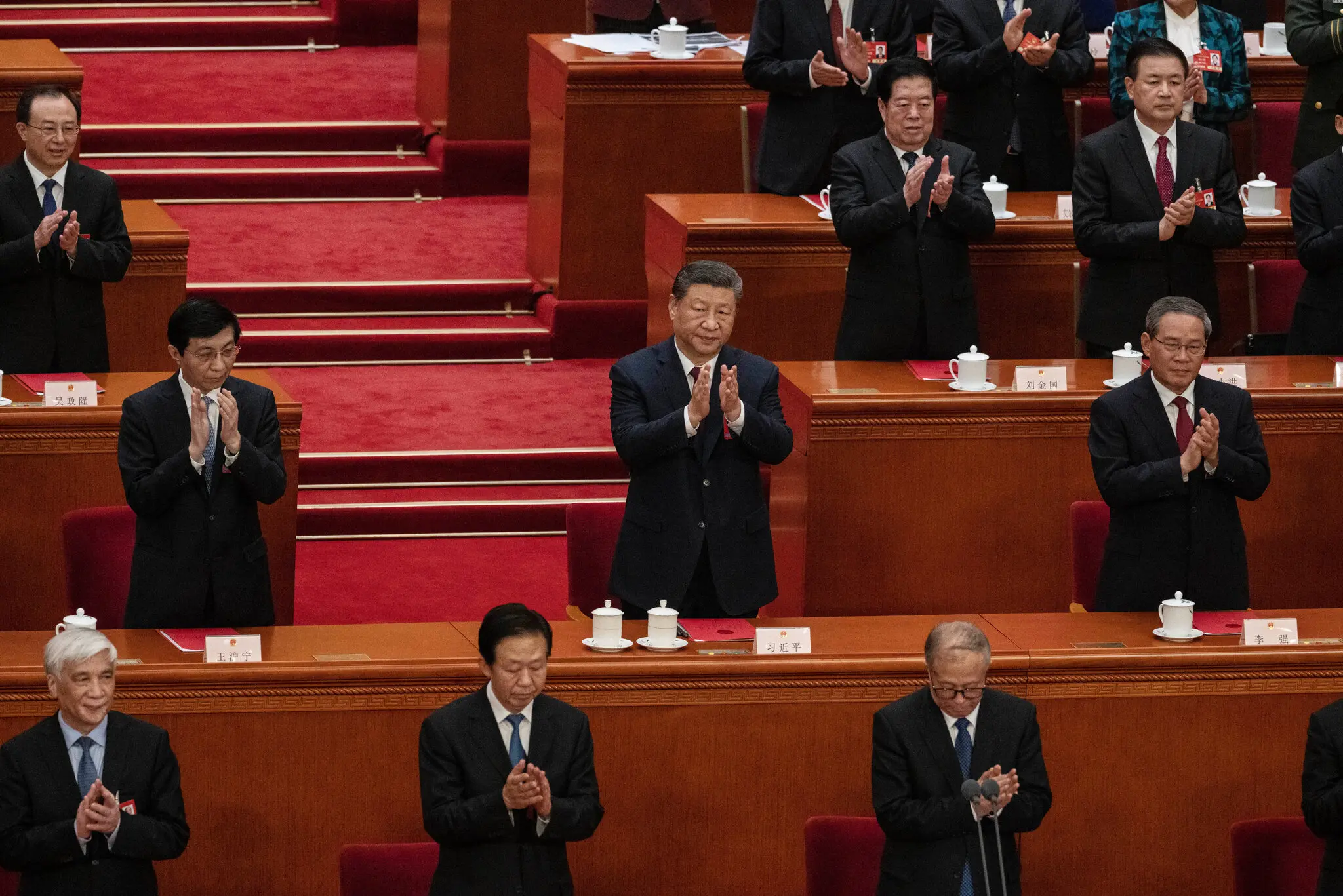 Падіння податкових надходжень ставить лідерів Китаю в незвичайне становище після багатьох років фінансування інфраструктури, військового розвитку та промислових субсидій.